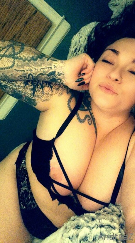 Andrea Zendejas actress image