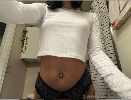 Kinsley Wyatt best pornstar pics