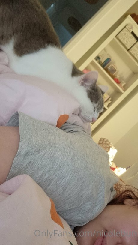 pregnant onlyfans erotic photo