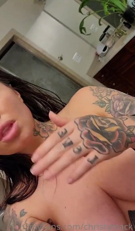 Christy Mack nudes model galleries