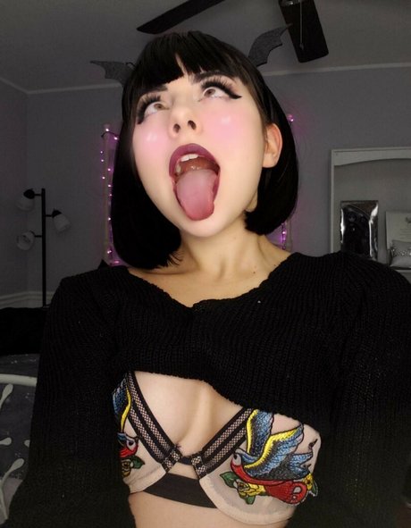 Karrigan Taylor nude actress pictures