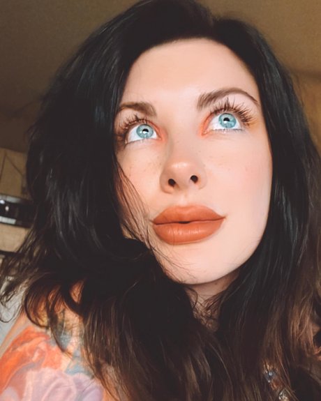 Wineoperator xxx actress image