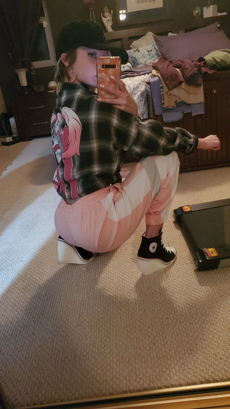 horny asian onlyfans top img