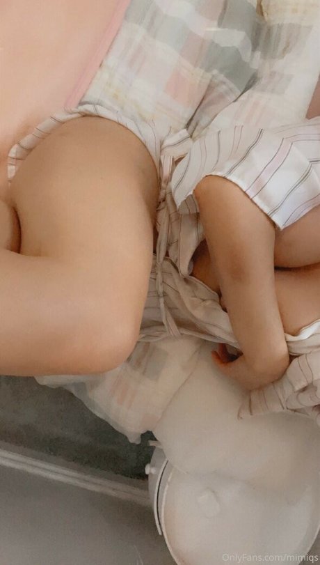 Mimi QS star adult gallery