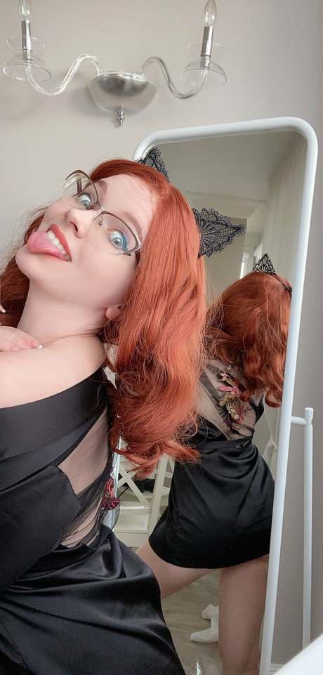 tiny ass onlyfans art naked gallery