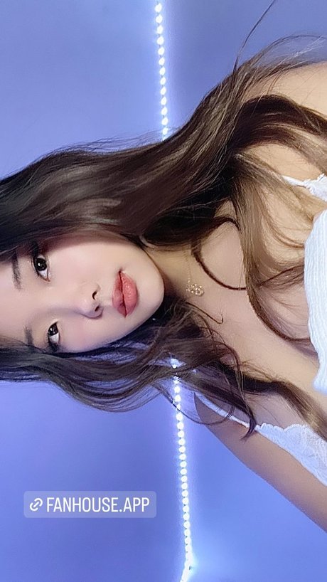 nekogir1 art model img