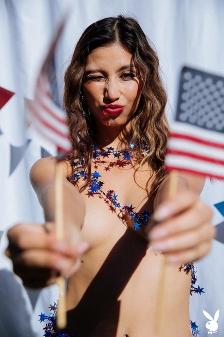 Dominique Lobito beautiful star picture