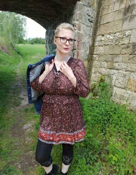 Casey Deluxe sex model image