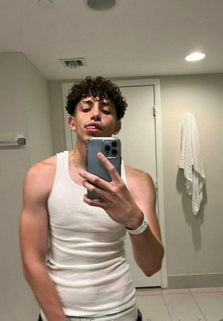 ladyboy onlyfans porno archive