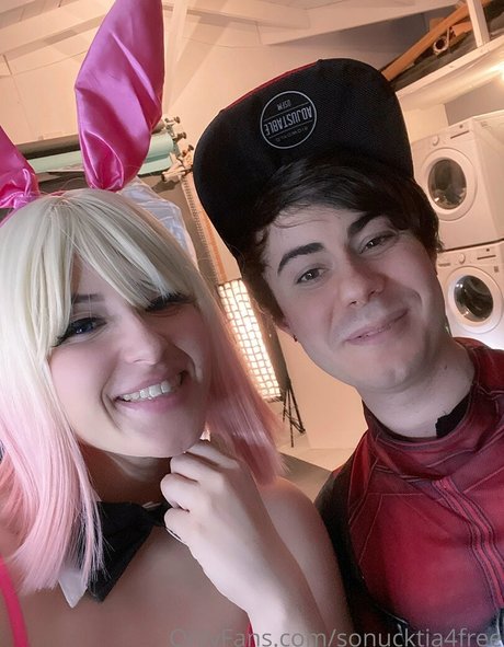 vagina onlyfans art naked gallery