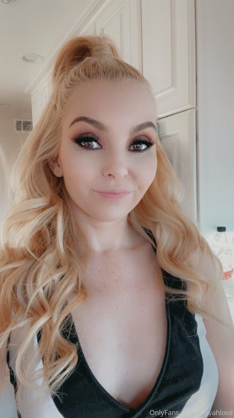 aaliyahlove nice model pictures