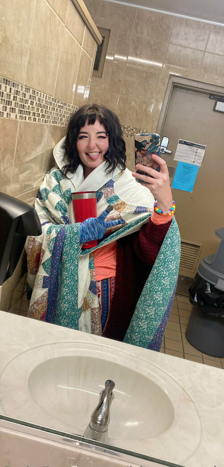 kissycosplay art model photos