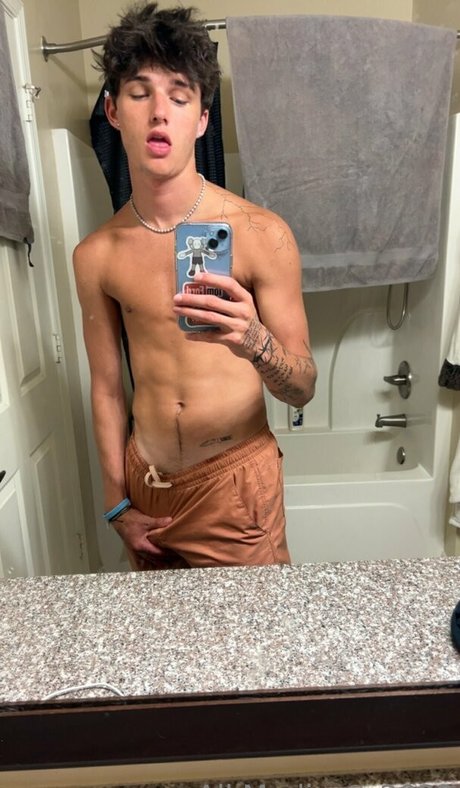 notgavinn star nudes archive