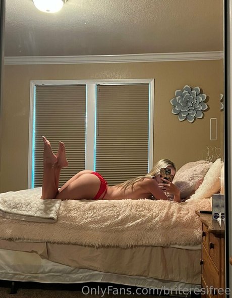 briteresifree hot actress img