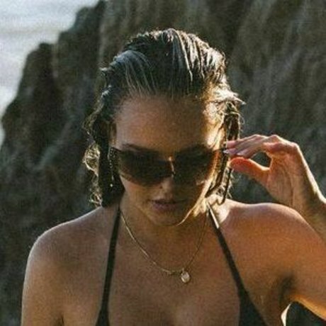 Kinsey Wolanski profile pic