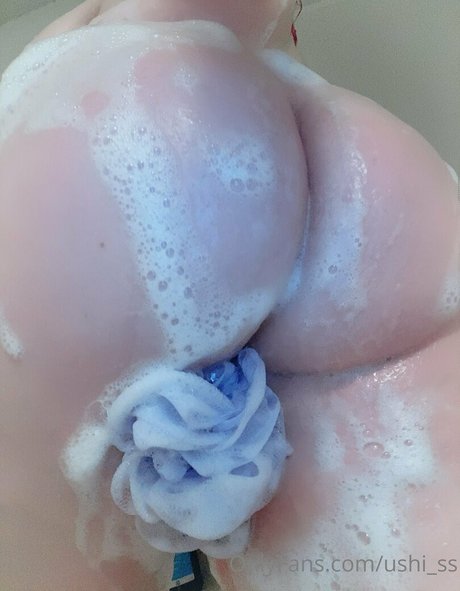 ushi ss hot actress photo