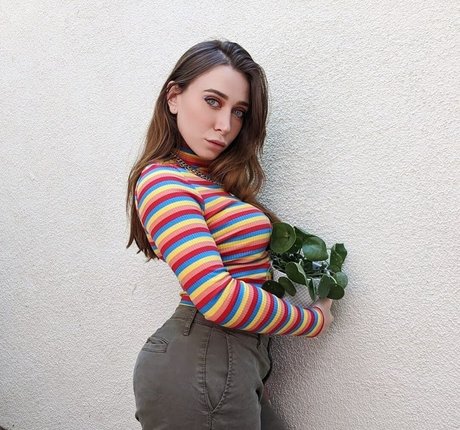 Ayytrae high quality pornstar images