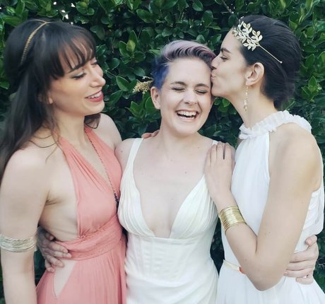 Ayytrae sexy model photos