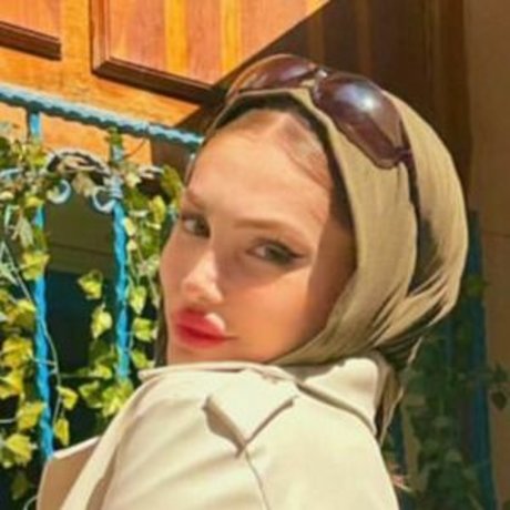 symkyck nude actress galleries