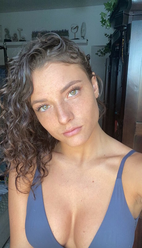 Jade Chynoweth star exclusive pictures
