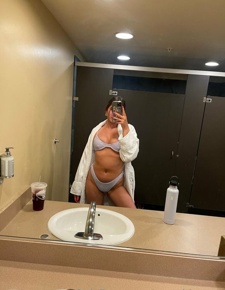 cassridesyou pornographic actress pic