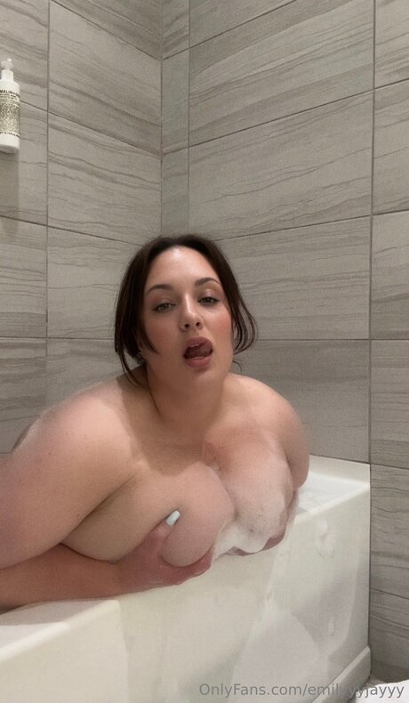 Emilyyyjayyy sex pornstar img