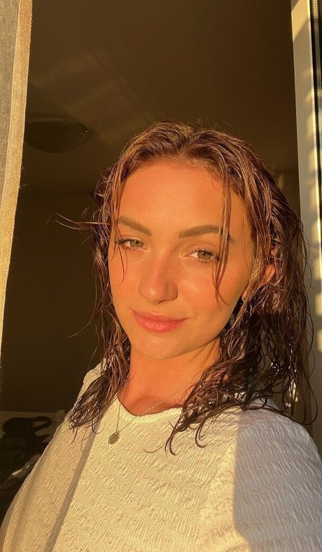 dripping wet pussy onlyfans sex pic