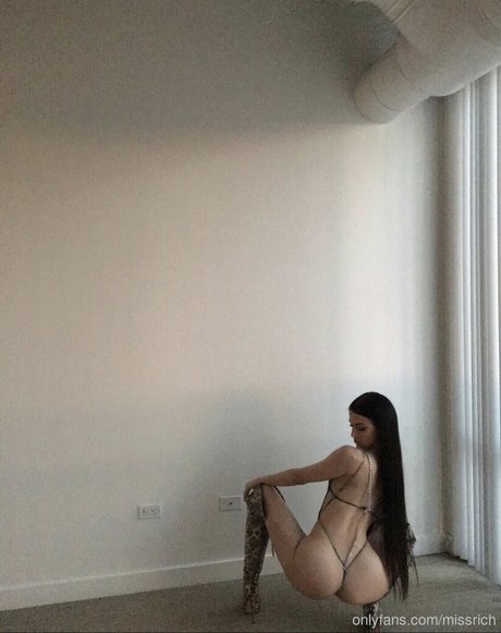 Missrichand model hot images