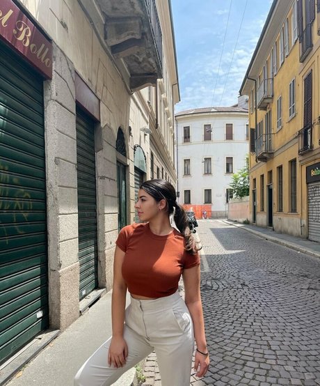 breast milk onlyfans adult pictures