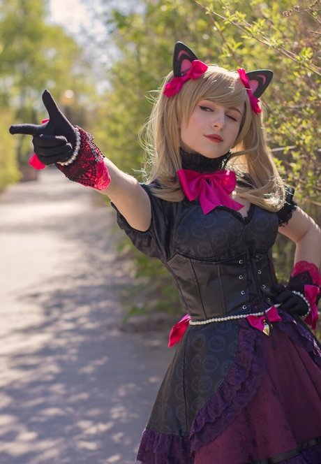 Septemba Chan star erotic photos