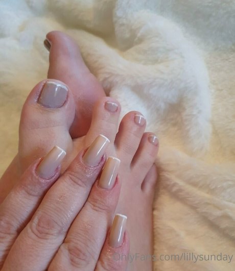 lillysunday pornstar nudes pics