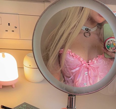 willowsdreaming nice actress photo