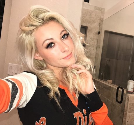 chubby asian onlyfans hot sex pictures