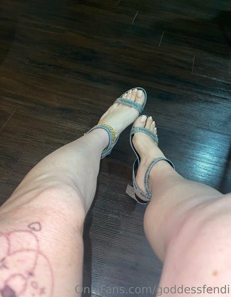 goddessfendi star pornographic pic