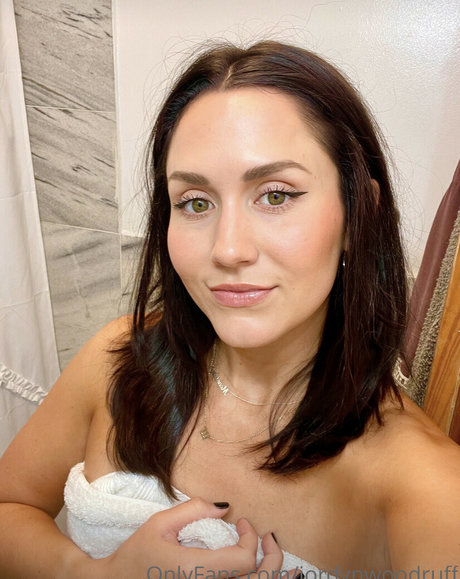 Jordyn Woodruff pornstar nude images
