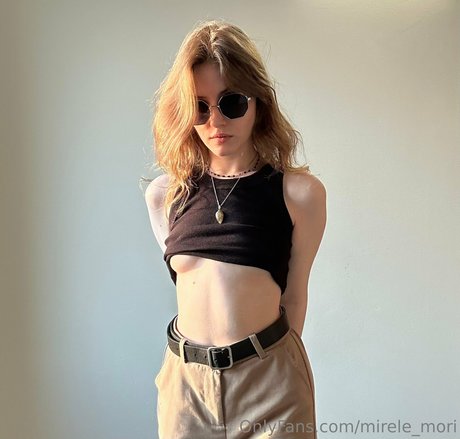 mirele mori nudes model images