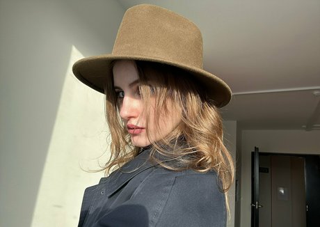 mirele mori hot model picture