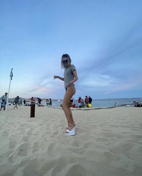 Alissa Violet star erotic galleries