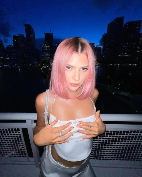 Alissa Violet model nice pictures