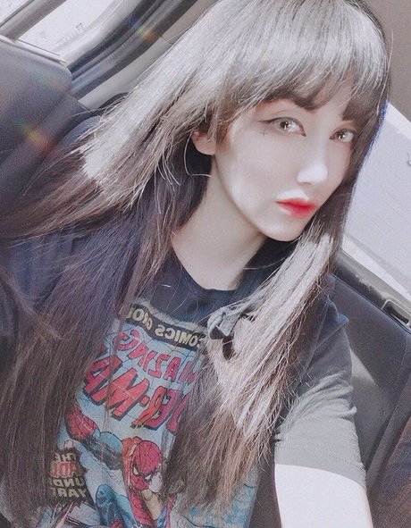 huge tits milf onlyfans free xxx image