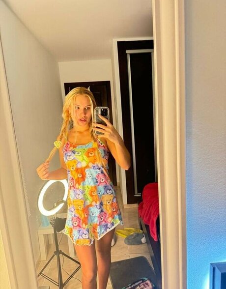 lickandysoles model erotic images