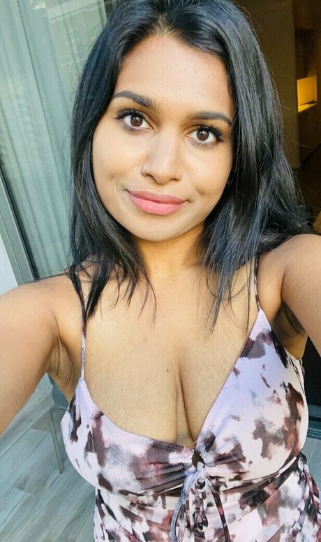 Miss Patel hd actress photos