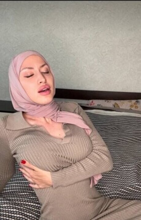 Amira amour star naked photo