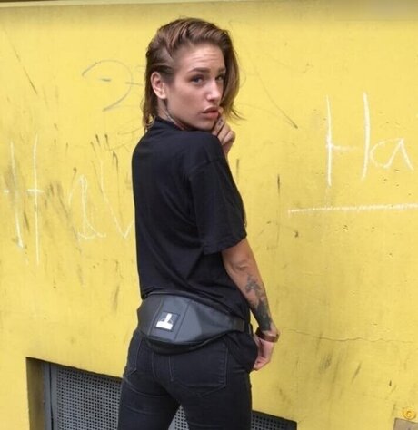 Liza Waschke pornstar high quality img