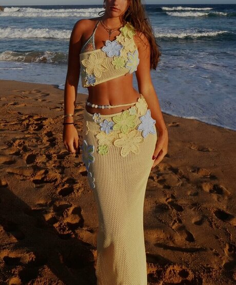 huge tits milf onlyfans nude photo