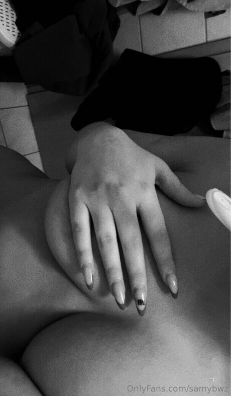 samybwz star nudes img