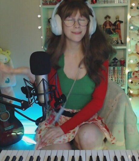 asmr xxx onlyfans beautiful pic