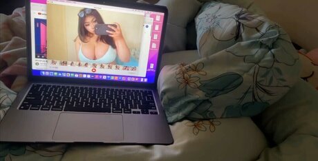 Mysenp4ihenny model top photo
