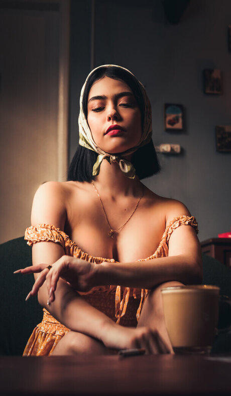 Elle Diane top star photo
