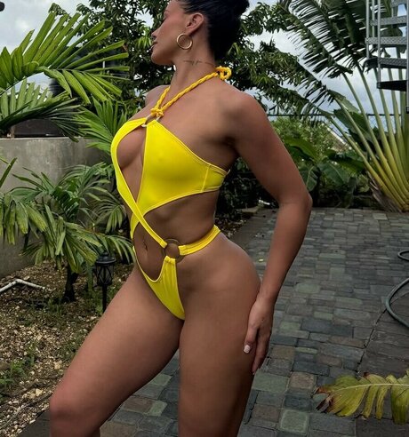 baddiejuu star nude gallery